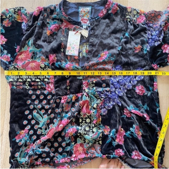Johnny Was beautiful bohemian velvet floral blouse NWT - Picture 12 of 13